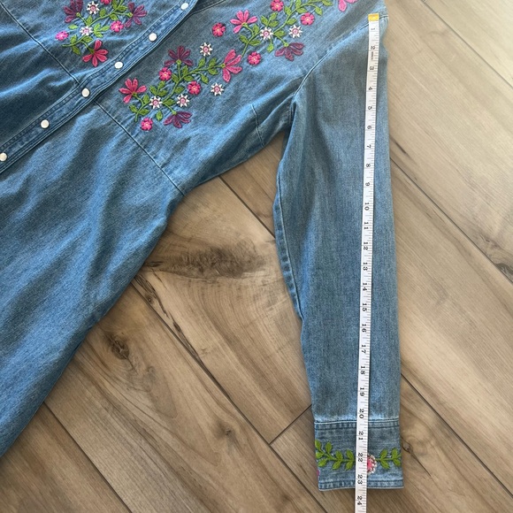 DRAPER JAMES | NWOT Cecilia Embroidered Denim Shirtdress 🌸 - Picture 6 of 10